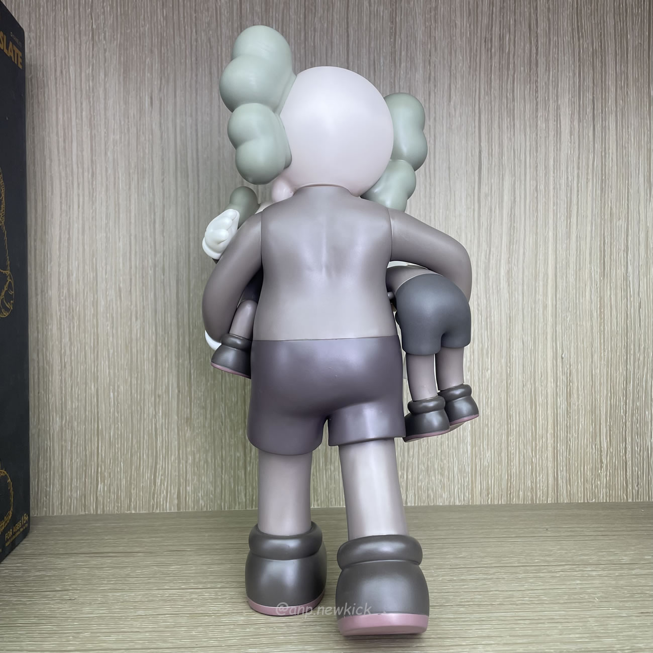 Kaws Clean Slate Figure (6) - newkick.app